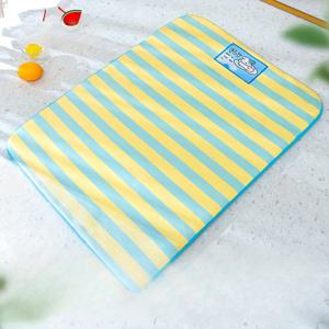 TEMU 냉각 펫 매트 - 세탁 가능 휴대용 여름 시원 패드 (카툰 디자인), 블루 & 옐로우 , 중형~대형견용 개/고양이 냉각 매트