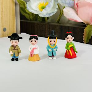 TEMU 4개 세트 전통 한국 커플 조각상 - 생생한 색감, 레진 소재, 실내외 장식용, 발렌타인데이와 크리스마스 선물로 완벽