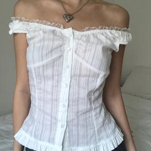 TEMU 여성용 Y2K 오프숄더 레이스 디테일 티, 95% 폴리에스터 5% 탄성, 짧은 길이, 단색, 여름용 직물 상의, 대비 레이스 트림, 90g/m² 경량 원단