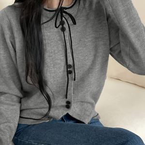 TEMU Y2g 스타일 여성용 긴팔 가디건 - 리본 디테일, 단색 버튼 프론트, H-실루엣 레귤러 핏, 골지 커프 & 우산 밑단, 부드러운 폴리에스터 혼방, 가을 겨울용 따뜻함, 캐주얼 윈터웨어, 클래식 라운드 넥라인, 편안한 착용감, 내구성 있는 솔기, 세련된 레이어링