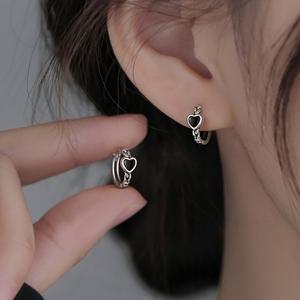TEMU 925 스털링 실버 하이포알러제닉 후프 귀걸이, 블랙 하트 디자인, 우아하고 섹시한 스타일, 여성 파티용 귀걸이, 남자친구의 프로포즈 선물, 합성 보석 웨딩 기념일 데이|귀걸이|링귀걸이