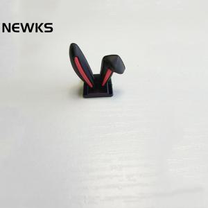 TEMU NEWKS 컴팩트 실리콘 카메라 핫슈 마운트 - 레드 액센트 미니어처 디지털 SLR 액세서리, 블랙 디자인으로 촬영을 더욱 강화