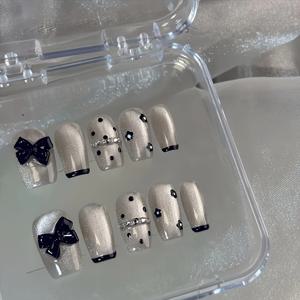 TEMU 10개 손수제작 사각형 프레스온 손톱, 중간 길이로 독특하게 디자인된 아름다운 귀여운 고양이 눈 모양의 프랑스 스타일의 손톱 아트를 특징으로, 손톱 파일, 스틱, 젤리 글루와 함께 제공됩니다.