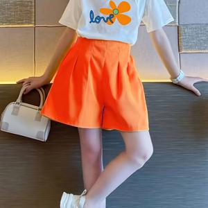TEMU 여아용 투피스 세트, 여름 캐주얼 스포티 플로럴 프린트 반팔 + 솔리드 컬러 블룸 쇼츠 아웃핏 (중대형 사이즈), 야외 활동에 완벽한|반바지