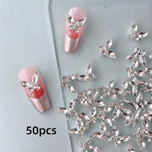 TEMU 50개의 귀여운 나비 인레이드 라인스톤을 특징으로 하는 금속 네일 장식 세트, 인공 네일과 DIY 네일 아트 프로젝트에 이상적입니다.