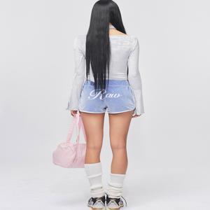 [로맨틱스] 로우 로고 벨벳 핫 돌핀 팬츠 소프트블루
