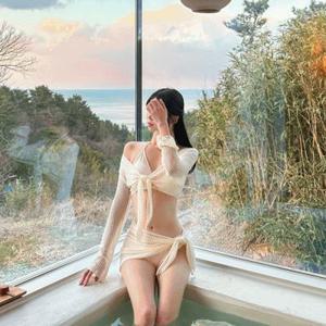 [감사할인????✨] 섹시여리 4PS 크롭 가디건+ 홀터넥 비키니 수영복+랩 스커트SET (체형커버/커버업/바캉스/풀빌라/휴양지/여름/여행/휴가/페스티벌/풀파티/워터밤/비키니세트)