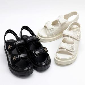(베스트)클로이 퀼팅 통굽 키높이 쿠션 샌들 4CM P-P074
