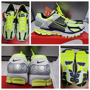 [국내매장용] 나이키 줌보메로5 FB9149-701