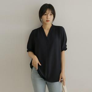 [엘리시아] (30%할인) 테션 브이 콩단추 반팔 BL