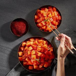 맛있게 매운 서울식으로 담근 아삭하고 시원한 국내산 깍두기3kg / 세절김치 곰탕