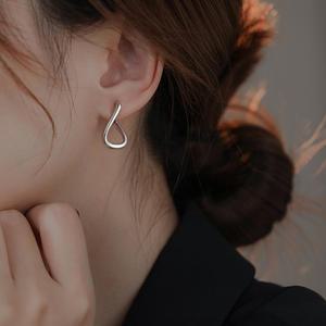 925실버 원터치 웨이브 은 귀걸이
