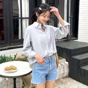 오버핏 스트라이프 셔츠 W25SH103