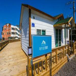 [제주 펜션] 제주 월정첼로하우스펜션 (제주시)