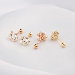 14k 1캐럿 6.5mm 엑설런트 모이사나이트 다이아몬드 육발 피어싱 귀걸이