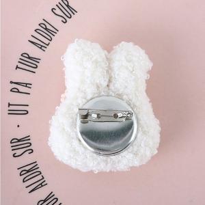 인형브로치 화이트 토끼 캐릭터뱃지 브로찌 옷고정 (WF60771)