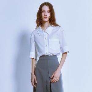 [롯데백화점]라인 반소매 크롭 셔츠 (NNSTOF60)