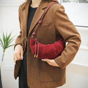[다잇템] 여자 쁘띠 바나나 클래식 크로스백 세무 가방