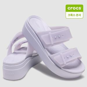 [크록스 본사] 여성 브루클린 버클 프로스티드 로우 웨지 PRM 210980-5BR