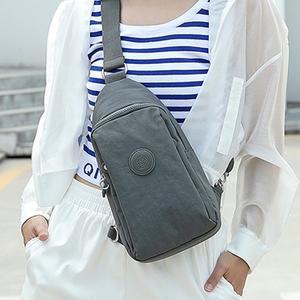 [기타]레네 남자 여성 미니 기본 포켓 데일리 슬링백 가방 L92859
