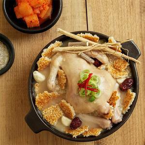 국내산 닭과 한우사골로 진하게 우린 누룽지삼계탕 1kg x 5팩 / 실온보관 보