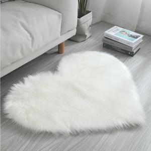 [BZJL96LU_4C]비타리토 장모 하트 러그 50x65cm 화이트