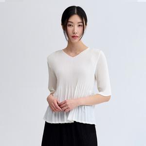 V넥 숏 슬리브 플레어 티셔츠_EPTSM325010