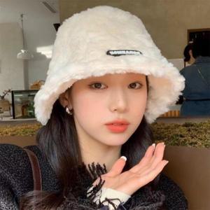 [기타]무스탕벙거지 여자 무지 뽀송 퍼트리밍 털모자