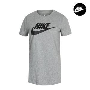 [나이키] NIKE NSW 에센셜 아이콘 퓨추라 여성 반팔티셔츠 그레이 BV6169-063