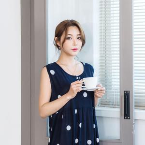 네이쳐마 민소매 잠옷 원피스