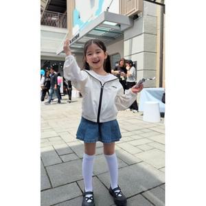 [롯데백화점]네파 땀에 달라붙지않는 시어서커 여아 세일러카라 자켓 25년신상 KL40602