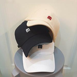 1+1 m 로고 남녀 볼캡 야구모자 데일리 모자 사은품 매너단추 10개증정