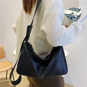 [라일리] Rly 캐주얼 데일리 크로스백 에코백 유니크 숄더백