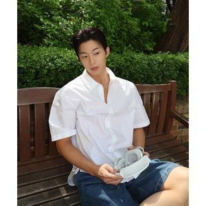 SPAO 고밀도코튼 반팔 셔츠 바이오워싱SPYWF24M06 SPYWF24M06