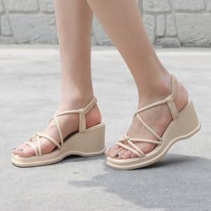 [바닐라슈] 파로든 꼬임 더블크로스 백밴딩 통굽웨지 샌들(7.5cm)