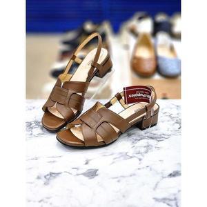 [허시파피] 세이브존05 베이직 뮬 스트랩샌들 4cm FN023 (S10579009)