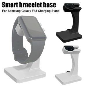 Samsung Galaxy Fit 3 스트랩용 충전 스탠드 통합 케이블 관리 슬롯이 있는 스마트 워치 독 베이스 팔찌