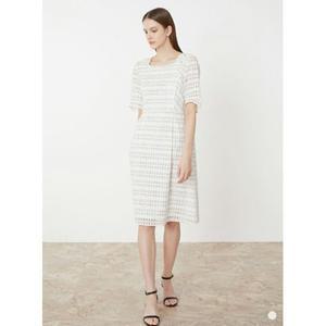 갤러리아 스퀘어넥 플레어원피스 VOCOA3M5221