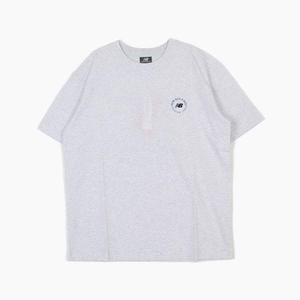 뉴발란스 UNI NB BOY 트래블 반팔티 NBNEFCO253-16