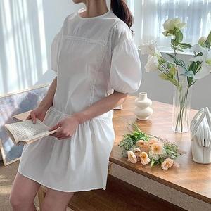 고품질 화이트 여자 키작은 원피스 루즈핏 펀칭 여성 데일리 여자원피스 여자미니원피스 (WFHO7ZD)