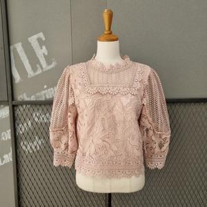 [롯데백화점]르니앤맥코이 레이스블라우스 MM05BL5057HJY