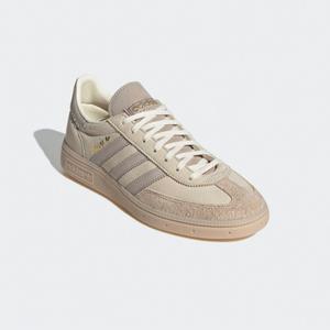 갤러리아 [ADIDAS](공용) HANDBALL SPEZIAL W/IE3699