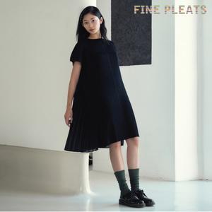 [FINE PLEATS] 피네 플리츠 트위스트 원피스 블랙