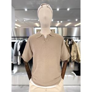 갤러리아 젠사이 S/S 린넨 혼방 오픈 카라 베이지 반팔 니트 티셔츠 (ZAE2KT203K