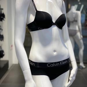 Calvin Klein Underwear 10특CK언더웨어 모티브 푸시업브라팬티세트 1039A-001