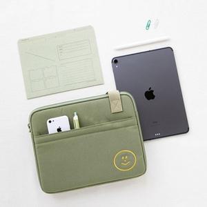 라이브워크 모모씨 버클 태블릿 PC백 (11 inch)