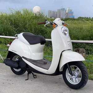 거북이 50cc 페달 스쿠터 연료 남녀가 공주
