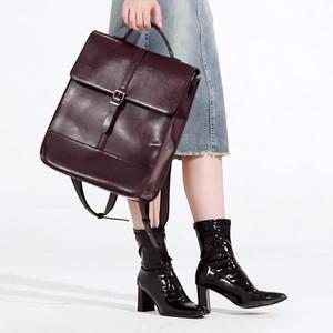 레트로디자인 소가죽 클래식 백팩 J41799 서류수납