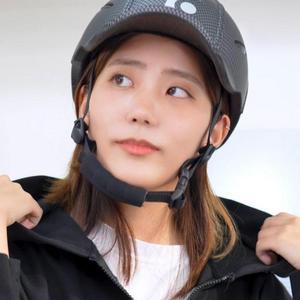 902s 볼캡스타일의 아머 모자처럼 헬멧AR10 착용하는