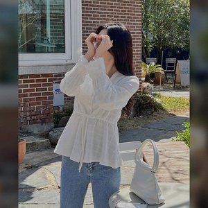 [핫핑](센텀시티점)[MADE] 나인즈 v넥셔링블라우스 H_BLO0295